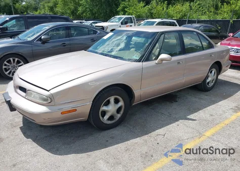 1999 Oldsmobile Eighty-Eight Ls from USA, damaged, VIN 1G3HN52K0X4827550